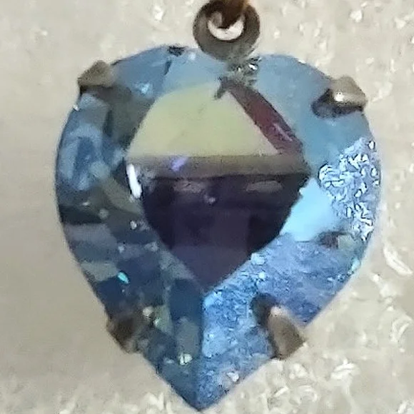 Rainbow Iridescent Glass Heart Pendant - Picture 16 of 17